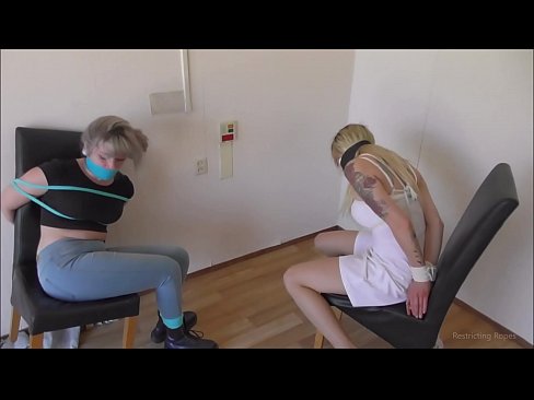 ❤️ Avhengig / bundet opp og kneblet / jente i nød Analvideo på porno no.pornpk.ru ❌