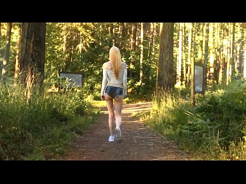 ❤️ Vakker kvinne beveger seg sakte, ikke nakenvideo Analvideo på porno no.pornpk.ru ❌