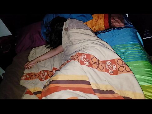 ❤️ Stesønn skjelter ut sin unge stemor mens hun sover. Analvideo på porno no.pornpk.ru ❌